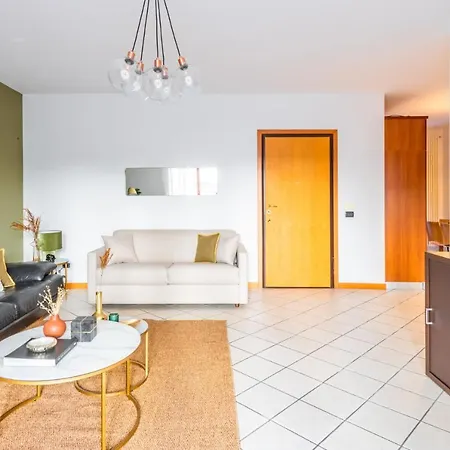 Apartmán Easylife - Spazioso E Luminoso Trilocale Con Balcone A Loggia Per Pausa E Relax Milán