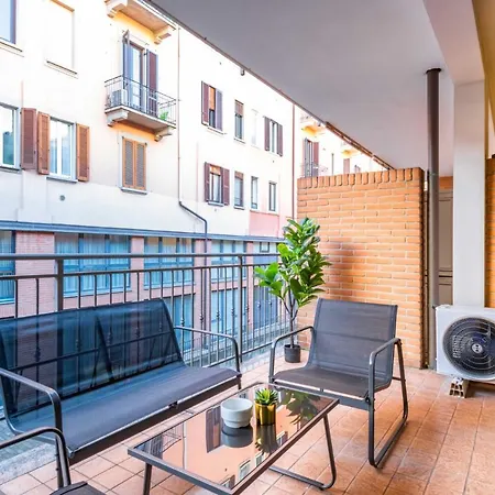 Lejlighed Easylife - Spazioso E Luminoso Trilocale Con Balcone A Loggia Per Pausa E Relax