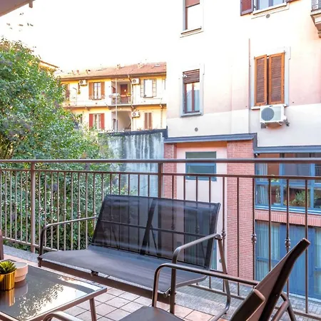 Lejlighed Easylife - Spazioso E Luminoso Trilocale Con Balcone A Loggia Per Pausa E Relax