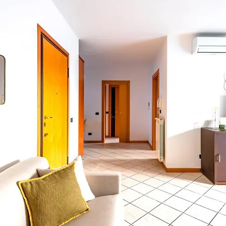 Easylife - Spazioso E Luminoso Trilocale Con Balcone A Loggia Per Pausa E Relax * ミラノ